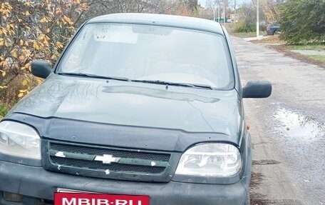 Chevrolet Niva I рестайлинг, 2003 год, 300 000 рублей, 3 фотография