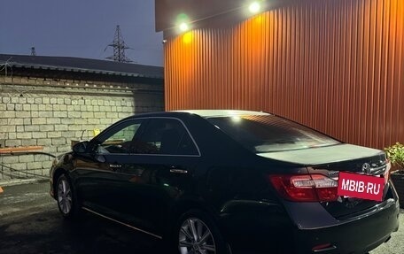 Toyota Camry, 2012 год, 1 870 000 рублей, 4 фотография