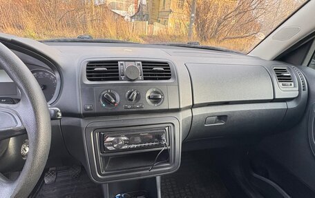 Skoda Fabia II, 2013 год, 490 000 рублей, 8 фотография