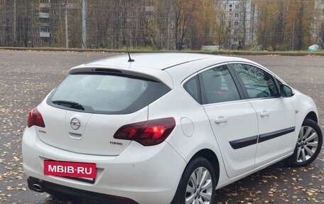 Opel Astra J, 2011 год, 710 000 рублей, 3 фотография