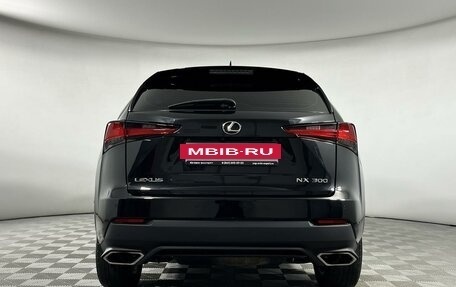 Lexus NX I, 2018 год, 3 499 000 рублей, 5 фотография