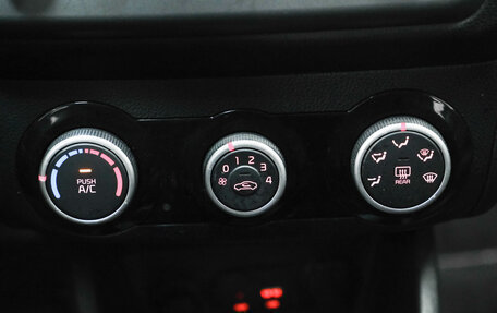 KIA Rio III рестайлинг, 2015 год, 890 000 рублей, 19 фотография