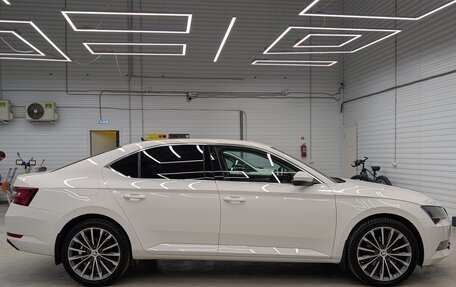 Skoda Superb III рестайлинг, 2019 год, 2 250 000 рублей, 6 фотография