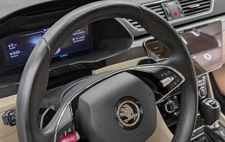 Skoda Superb III рестайлинг, 2019 год, 2 250 000 рублей, 17 фотография