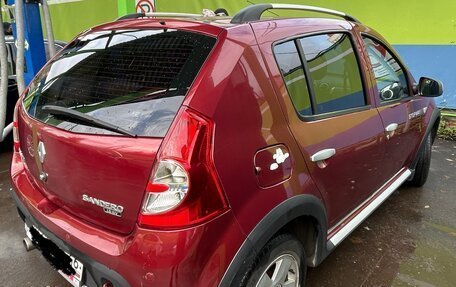 Renault Sandero I, 2013 год, 800 000 рублей, 2 фотография