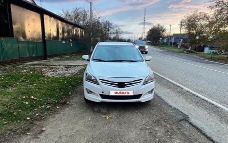 Hyundai Solaris II рестайлинг, 2015 год, 650 000 рублей, 3 фотография