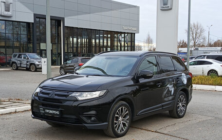 Mitsubishi Outlander III рестайлинг 3, 2016 год, 1 361 000 рублей, 1 фотография