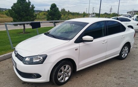 Volkswagen Polo VI (EU Market), 2012 год, 1 000 000 рублей, 1 фотография