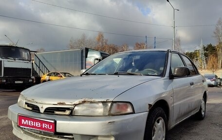 Mitsubishi Mirage VI рестайлинг, 1998 год, 200 000 рублей, 1 фотография