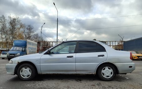 Mitsubishi Mirage VI рестайлинг, 1998 год, 200 000 рублей, 2 фотография