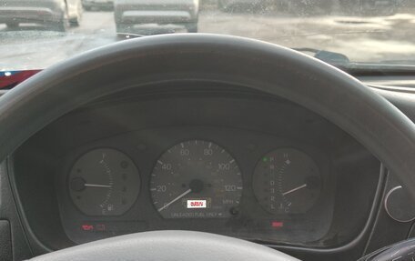 Mitsubishi Mirage VI рестайлинг, 1998 год, 200 000 рублей, 17 фотография