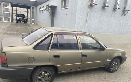 Daewoo Nexia I рестайлинг, 2000 год, 80 000 рублей, 2 фотография