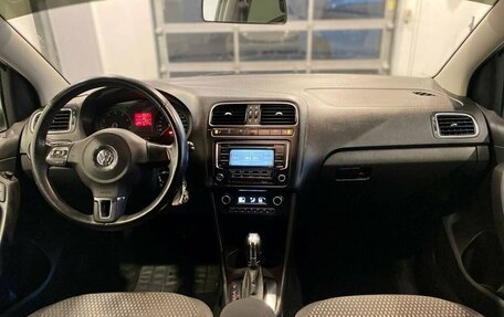 Volkswagen Polo VI (EU Market), 2012 год, 1 000 000 рублей, 2 фотография