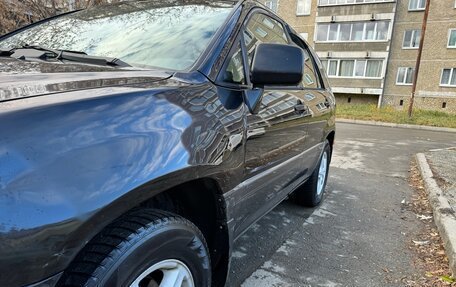 Lexus RX IV рестайлинг, 1998 год, 590 000 рублей, 4 фотография