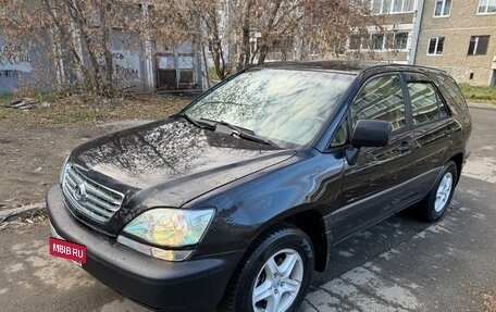 Lexus RX IV рестайлинг, 1998 год, 590 000 рублей, 3 фотография