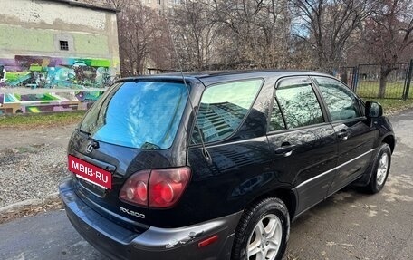 Lexus RX IV рестайлинг, 1998 год, 590 000 рублей, 8 фотография