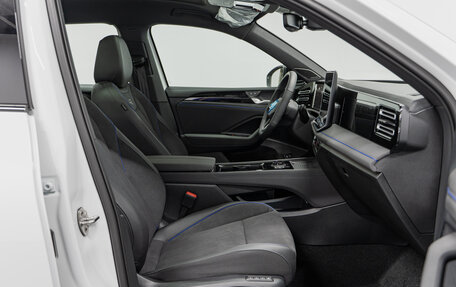 Volkswagen Tiguan, 2025 год, 5 490 000 рублей, 13 фотография