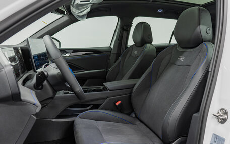 Volkswagen Tiguan, 2025 год, 5 490 000 рублей, 24 фотография