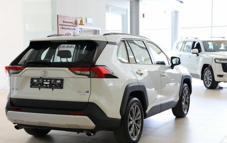 Toyota RAV4, 2025 год, 4 500 000 рублей, 6 фотография