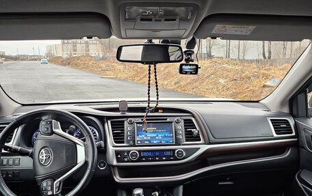 Toyota Highlander III, 2015 год, 3 550 000 рублей, 14 фотография