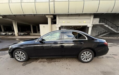Mercedes-Benz E-Класс, 2021 год, 2 350 000 рублей, 14 фотография