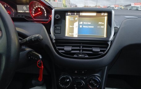 Peugeot 208 II, 2013 год, 744 995 рублей, 20 фотография