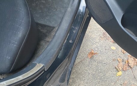 Toyota Yaris III рестайлинг, 2007 год, 600 000 рублей, 14 фотография