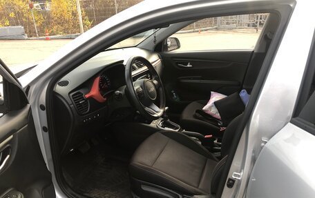 KIA Rio IV, 2021 год, 1 830 000 рублей, 13 фотография