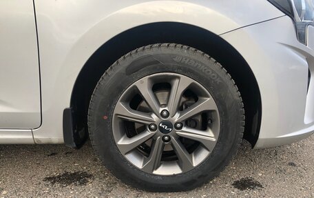 KIA Rio IV, 2021 год, 1 830 000 рублей, 12 фотография