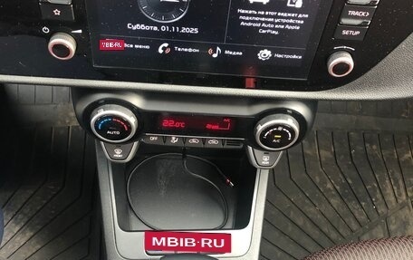 KIA Rio IV, 2021 год, 1 830 000 рублей, 18 фотография