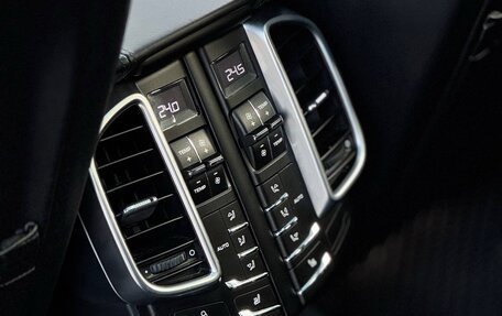 Porsche Cayenne III, 2017 год, 4 300 000 рублей, 14 фотография