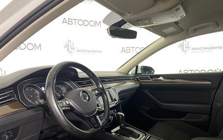 Volkswagen Passat B8 рестайлинг, 2015 год, 1 659 000 рублей, 8 фотография