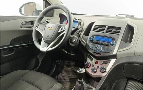 Chevrolet Aveo III, 2015 год, 573 000 рублей, 10 фотография