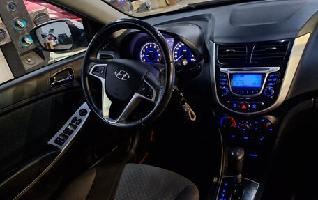 Hyundai Solaris II рестайлинг, 2013 год, 719 000 рублей, 2 фотография