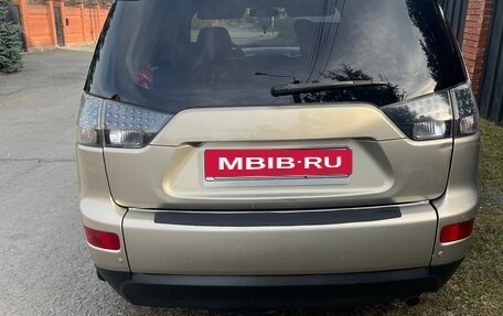 Mitsubishi Outlander III рестайлинг 3, 2007 год, 919 000 рублей, 5 фотография
