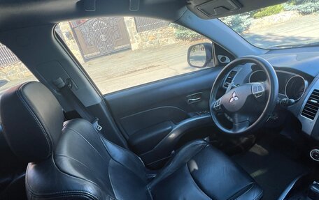 Mitsubishi Outlander III рестайлинг 3, 2007 год, 919 000 рублей, 16 фотография