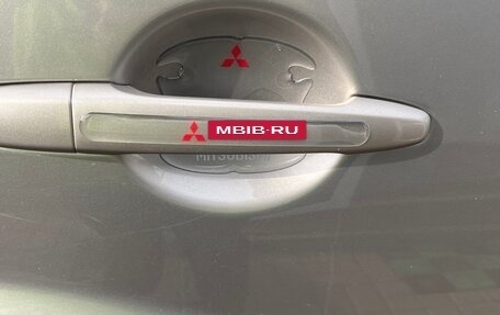 Mitsubishi Outlander III рестайлинг 3, 2007 год, 919 000 рублей, 13 фотография