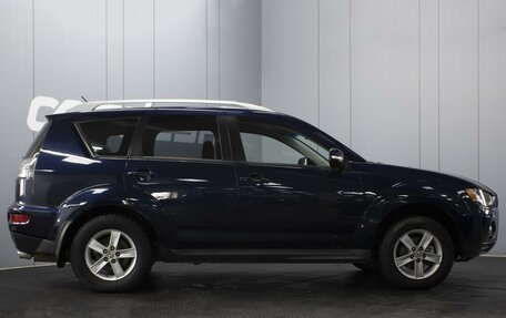 Mitsubishi Outlander III рестайлинг 3, 2010 год, 850 000 рублей, 5 фотография
