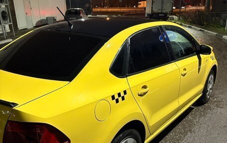 Volkswagen Polo VI (EU Market), 2016 год, 680 000 рублей, 3 фотография