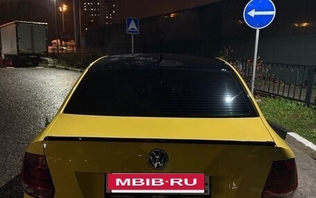 Volkswagen Polo VI (EU Market), 2016 год, 680 000 рублей, 2 фотография