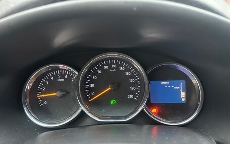 Renault Logan II, 2014 год, 300 000 рублей, 8 фотография