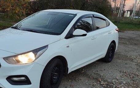 Hyundai Solaris II рестайлинг, 2019 год, 800 000 рублей, 2 фотография