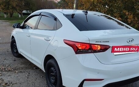 Hyundai Solaris II рестайлинг, 2019 год, 800 000 рублей, 5 фотография