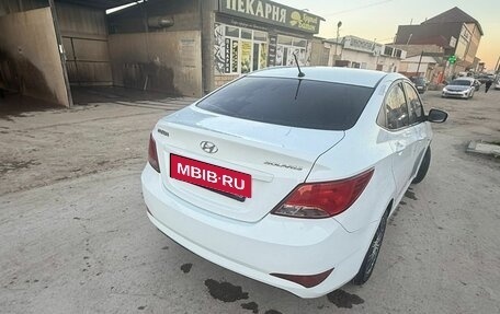 Hyundai Solaris II рестайлинг, 2015 год, 890 000 рублей, 6 фотография