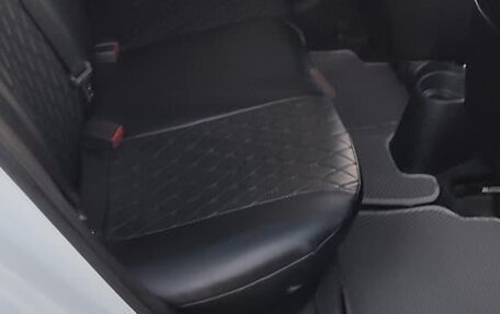 Hyundai Solaris II рестайлинг, 2019 год, 800 000 рублей, 8 фотография