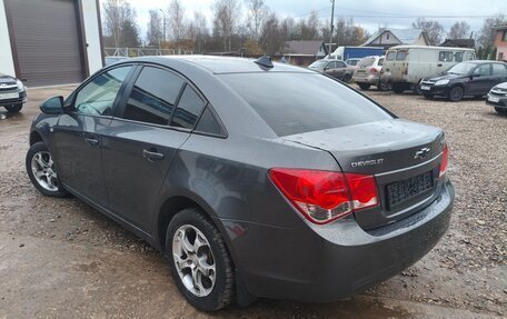 Chevrolet Cruze II, 2010 год, 465 000 рублей, 4 фотография