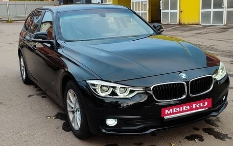 BMW 3 серия, 2018 год, 1 950 000 рублей, 2 фотография