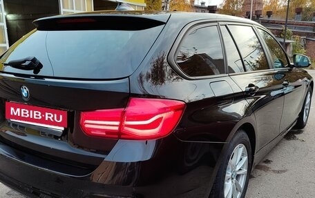 BMW 3 серия, 2018 год, 1 950 000 рублей, 10 фотография