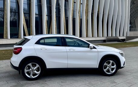 Mercedes-Benz GLA, 2019 год, 2 750 000 рублей, 2 фотография