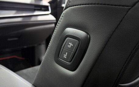 Toyota Camry, 2025 год, 4 599 000 рублей, 24 фотография